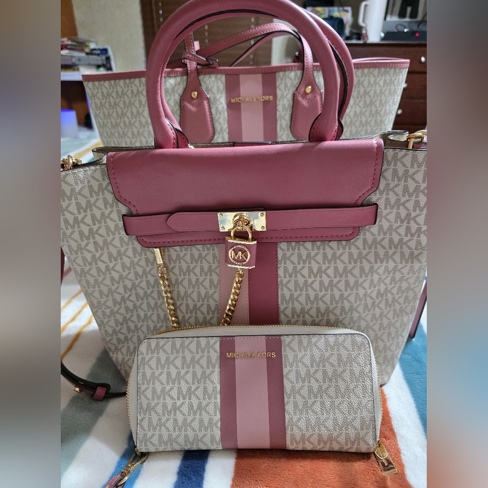 Michael Kors matching bag set